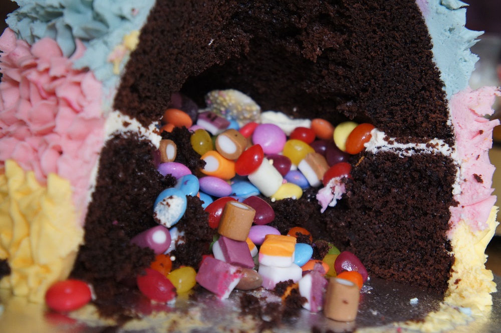 pinata birthday cake